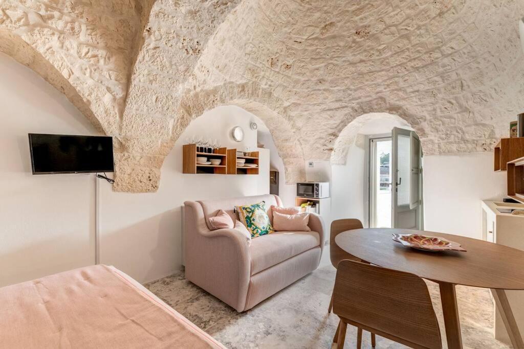 Trullo Under The Apulian Sky By Raro Villas มาร์ตินาฟรังกา ภายนอก รูปภาพ